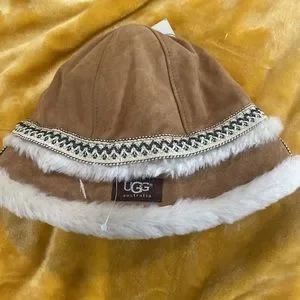 UGG | Accessories | Ugg Australia Chestnut Suede Shearling  display picture 1